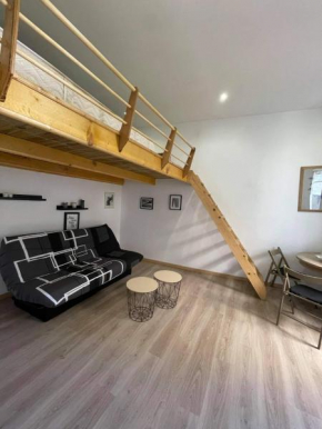 Appartement quartier corps saint mezzanine, canapé lit